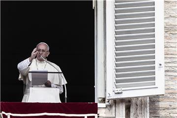 VATICAN POPE BLESSING