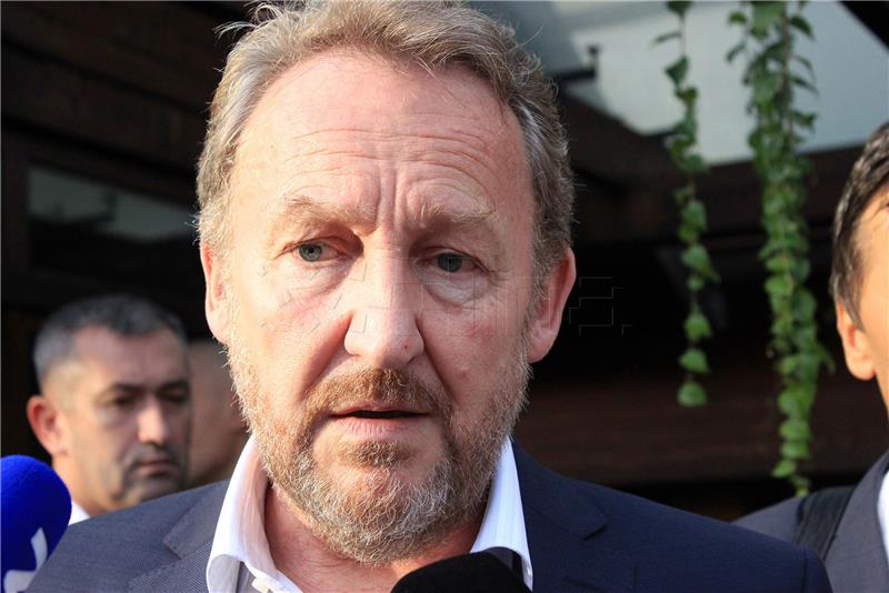 Izetbegovic: Peace in Bosnia seriously threatened, Serb entity referendum must be prevented