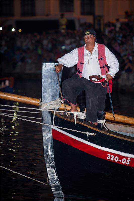 U omiškoj gradskoj luci 10. Gusarska bitka