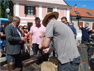 IZBORI 2016. Bandić na Špancirfestu