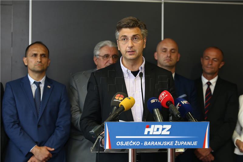 HDZ leaders visit Osijek, Sisak on whistle-stop tour