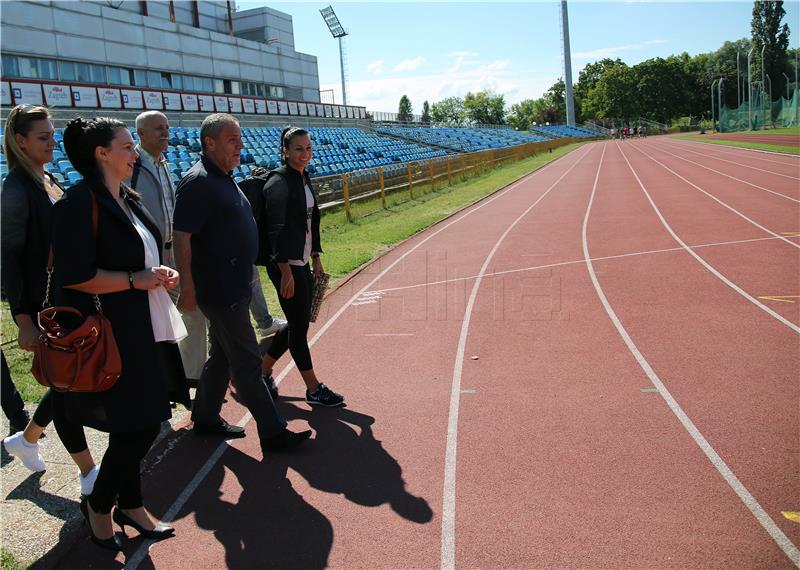 Milan Bandić i Ivana Brkljačić obišli stadion Mladosti na Savi