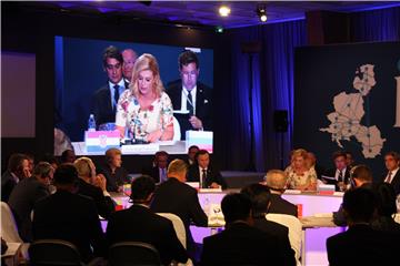 Croatian, Polish presidents open Dubrovnik Forum