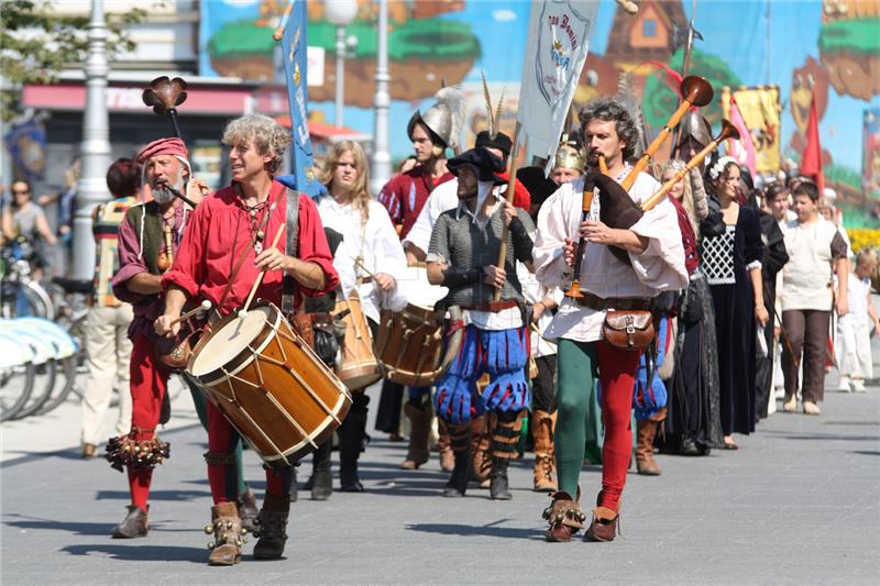 Renesansni festival na koprivničkim bedemima okupio brojne europske vitezove