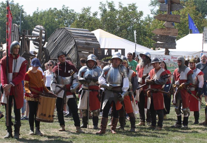 Renesansni festival na koprivničkim bedemima okupio brojne europske vitezove