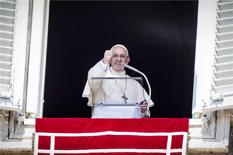 Papa najavio skori posjet mjestima pogođenima potresom u Italiji