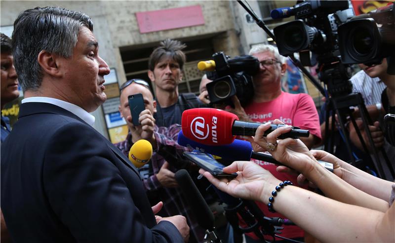 Milanovic: Provincial politicians are one thing, Serb people another