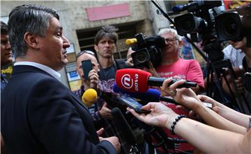 Milanovic: Provincial politicians are one thing, Serb people another