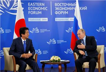 Putin i Abe radit će na rješavanju rusko-japanskog teritorijalnog spora