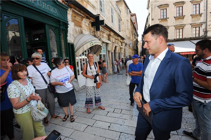 Split: Konferencija za medije Petrova i kandidata Mosta u X. izbornoj jedinici