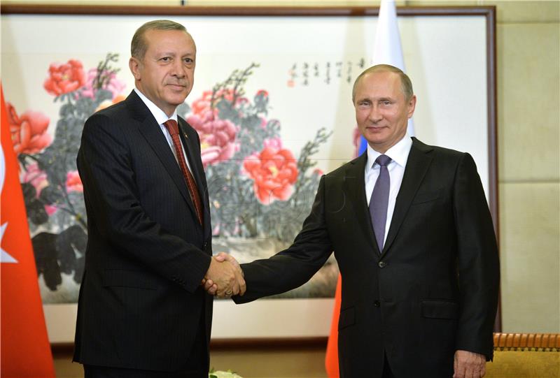 Putin i Erdogan razgovarali o uspostavi punih diplomatskih odnosa