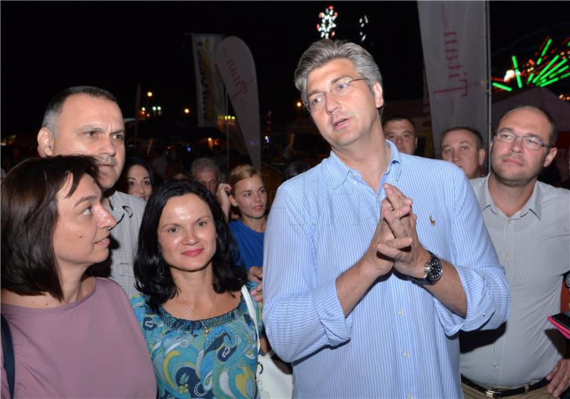 Karlovac: Plenković posjetio manifestaciju Dani piva