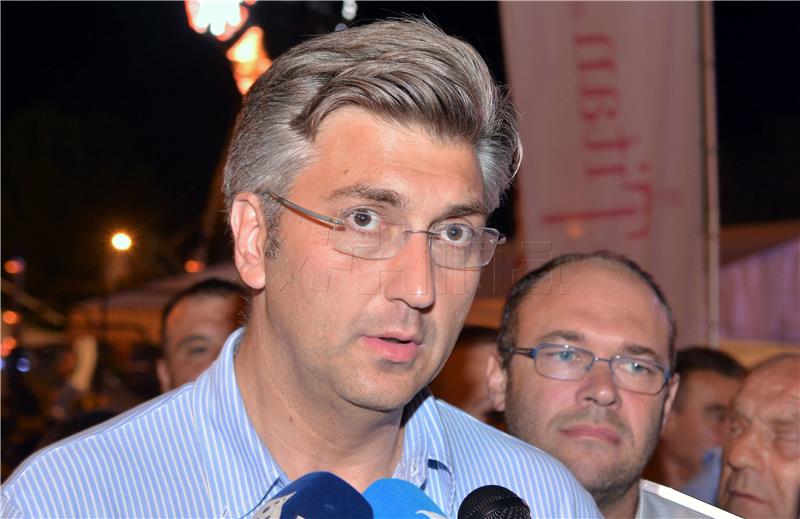 Karlovac: Plenković posjetio manifestaciju Dani piva