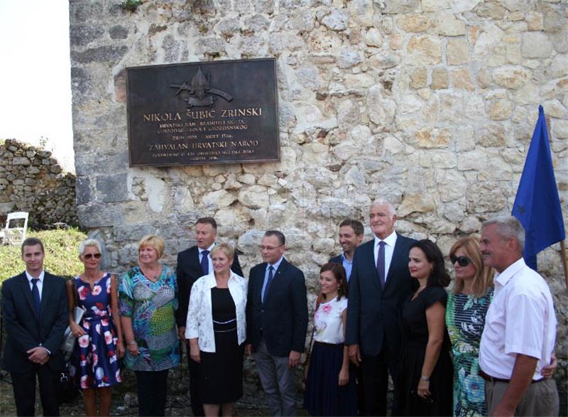 U Zrinu otkrivena spomen-ploča u čast N.Š. Zrinskog