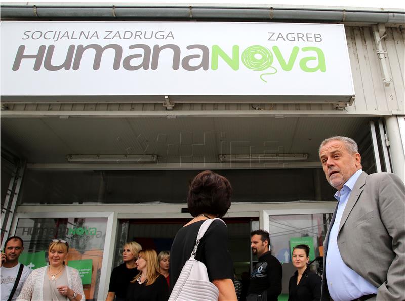 Bandić otvorio prvi outlet dućan socijalne zadruge Humana Nova Zagreb