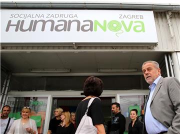 Bandić otvorio prvi outlet dućan socijalne zadruge Humana Nova Zagreb