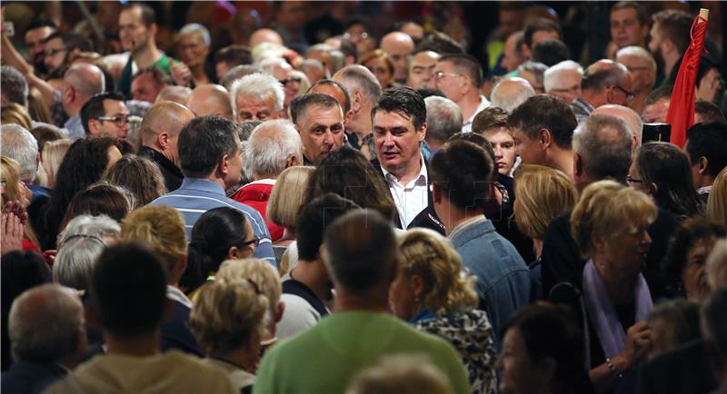 Završni skup Narodne koalicije na Trgu bana Jelačića