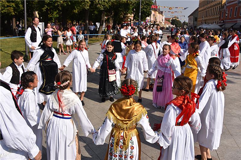 51. Vinkovačke jeseni - Dječje Vinkovačke jeseni