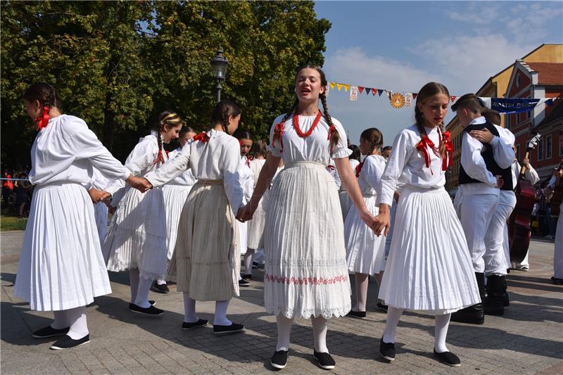 51. Vinkovačke jeseni - Dječje Vinkovačke jeseni