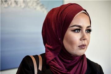 NORWAY TRIALS HAIDRESSER HIJAB CUSTOMER