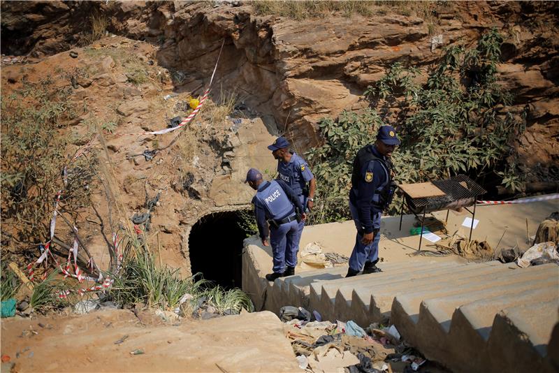 SOUTH AFRICA MINERS TRAPPED