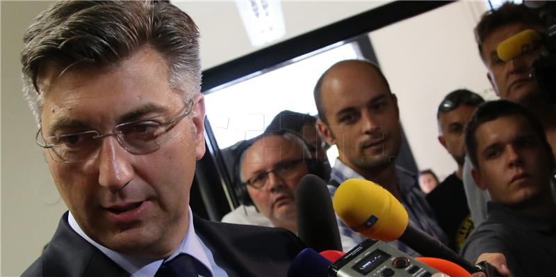 IZBORI 2016. Plenković: U 17 sati razgovori između HDZ-a i Mosta