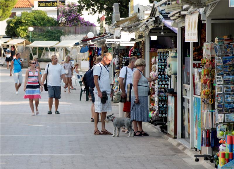 Turisti u Makarskoj