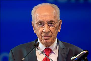 FILE ISRAEL SHIMON PERES HEALTH