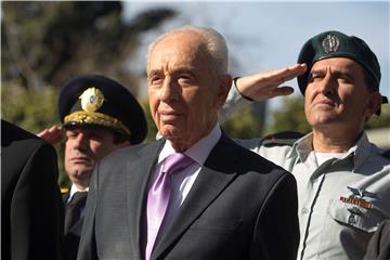 FILE ISRAEL SHIMON PERES HEALTH