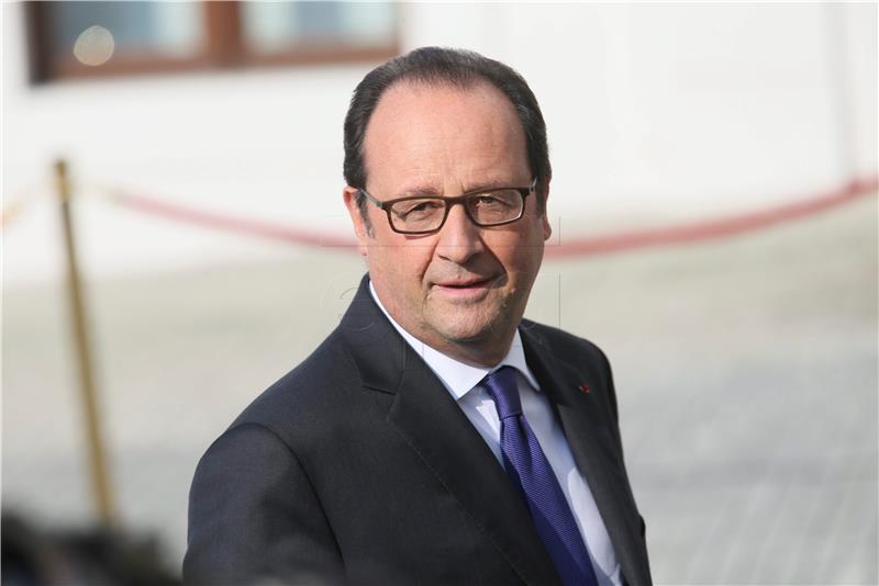 Hollande: Europa mora biti sposobna sama se obraniti