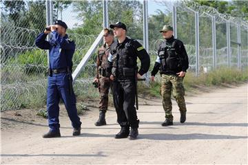 HUNGARY POLAND MIGRATION