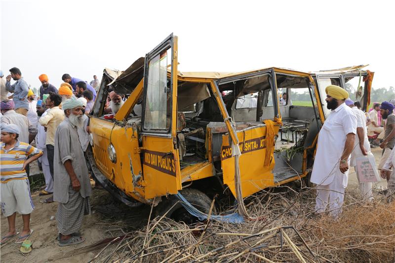 INDIA SCHOOL BUS ACCIDENT