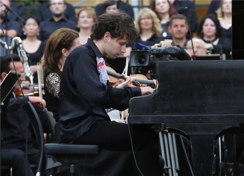 Aljoša Jurinić otvara u petak novu sezonu Zagrebačke filharmonije