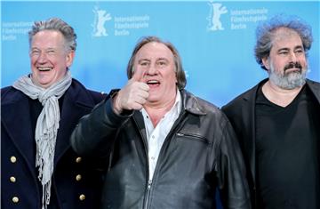 Francuska? To je Disneyland u kojemu žive imbecili - Depardieu 