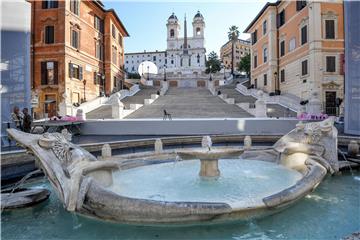 ITALY MONUMENT