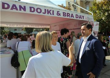 Na Cvjetnom trgu obilježen Dan dojki i BRA day