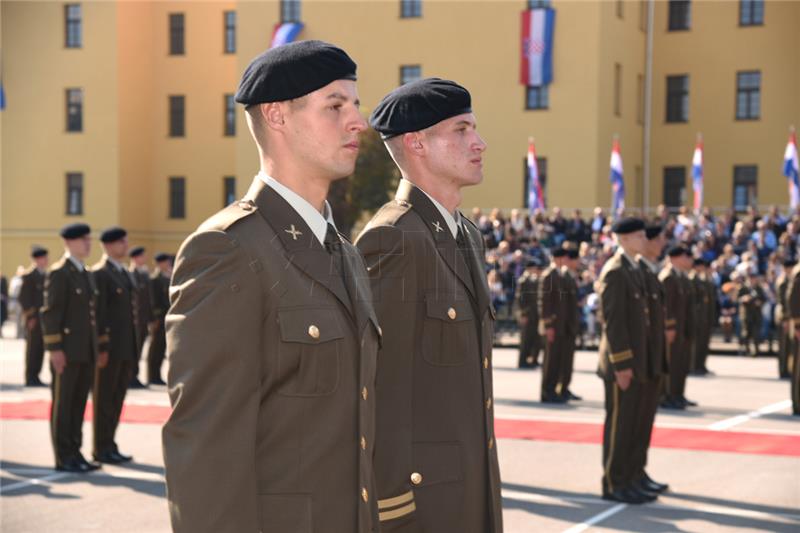 Na HVU prisegnuo 14. naraštaj kadeta Oružanih snaga RH