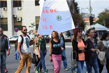 U Novom Sadu održan mimohod za legalizaciju marihuane u medicinske svrhe