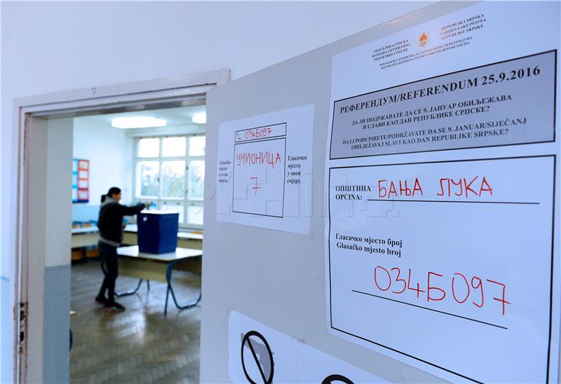 BiH: Od 7 sati otvorena glasačka mjesta za neustavni referendum u Republici Srpskoj 