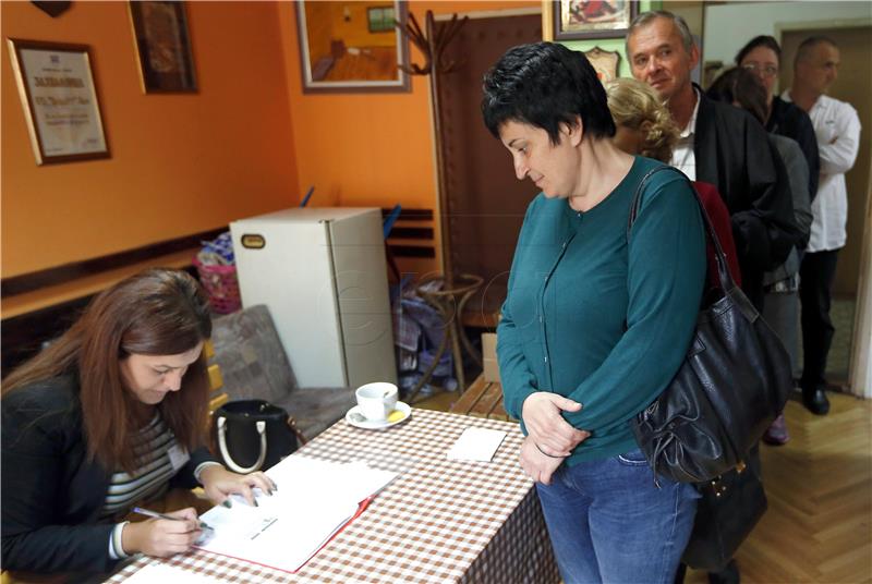 BOSNIA REFERENDUM STATEHOOD DAY