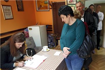 BOSNIA REFERENDUM STATEHOOD DAY