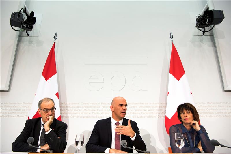 SWITZERLAND REFERENDUM INITIATIVE