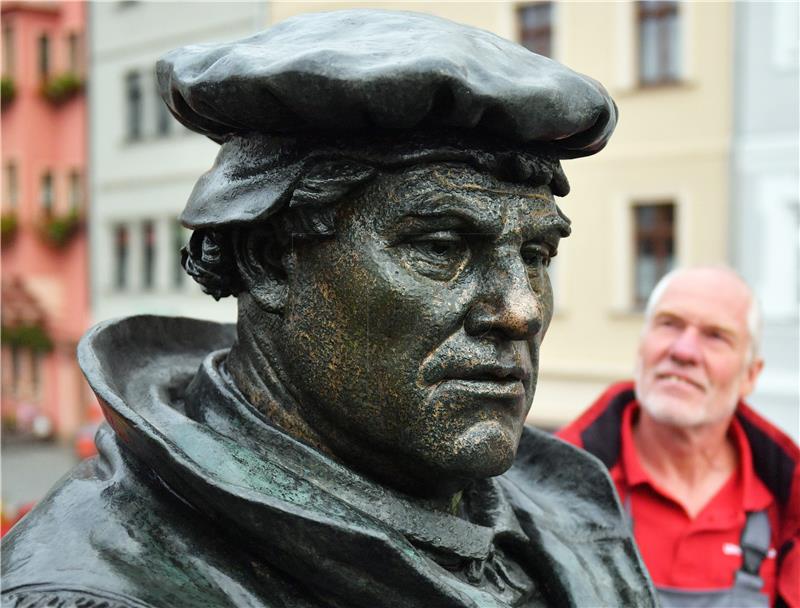 GERMANY SCULPTURES MARTIN LUTHER RETURN