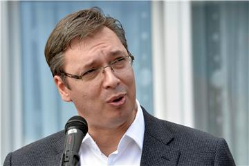 Vučić poslije referenduma u RS poziva na smirivanje napetosti u regiji