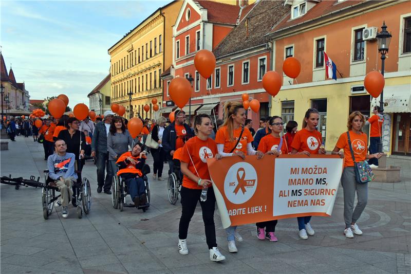 Više od tisuću sudionika na 1. slavonskom MS Walk-u u Vinkovcima