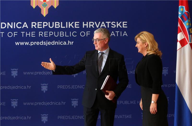 Predsjednik DIP-a predao predsjednici Grabar - Kitarović službene rezultate parlamentarnih izbora