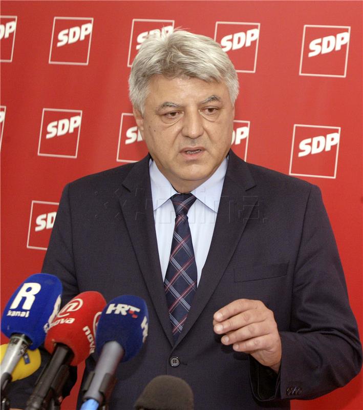 Komadina pozvao SDP-ovce da Bernardića biraju za predsjednika