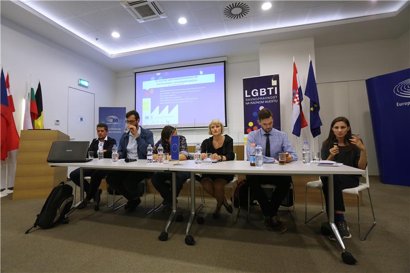 Okrugli stol "EU politike LGBTI ravnopravnosti pri zapošljavanju i na radnom mjestu"