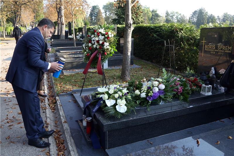 Izaslanastvo Gradske skupštine Grada Zagreba položilo vijenac na grob Borisa Šprema