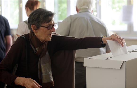 Na prijevremenim izborima za Općinsko vijeće u Čemincu najviše glasova dobila lista HDZ-a